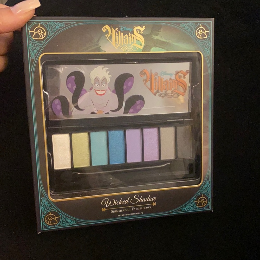 Disney Villains Wicked Shadow Ursula set